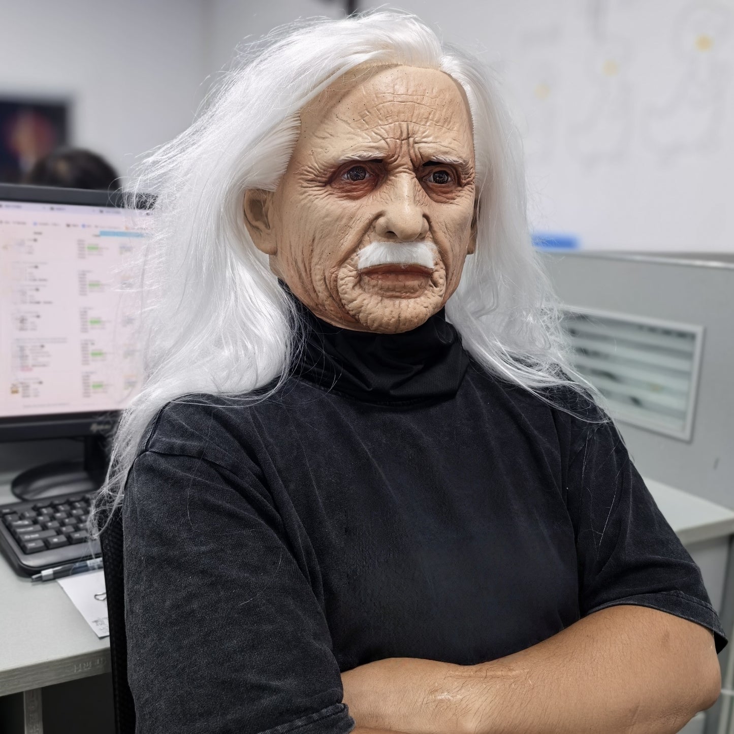 Realistic Full Head Old Man Mask with White Hair And Beard Lightweight Cloth Latex Halloween Costume Scene Accessories Rubber Face Prop for Parties
