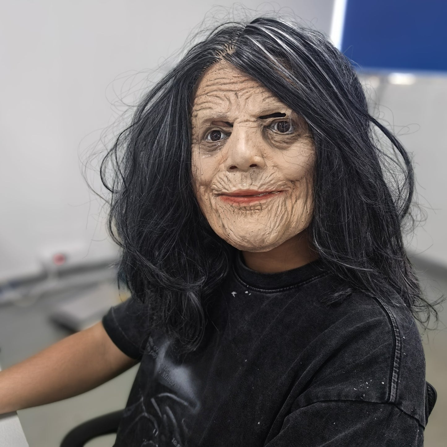 Realistic Rubber Grandma Mask with Grey Wig for Cross Dressing Cosplay Nana Prop Soft Nun Party Costume Accessory