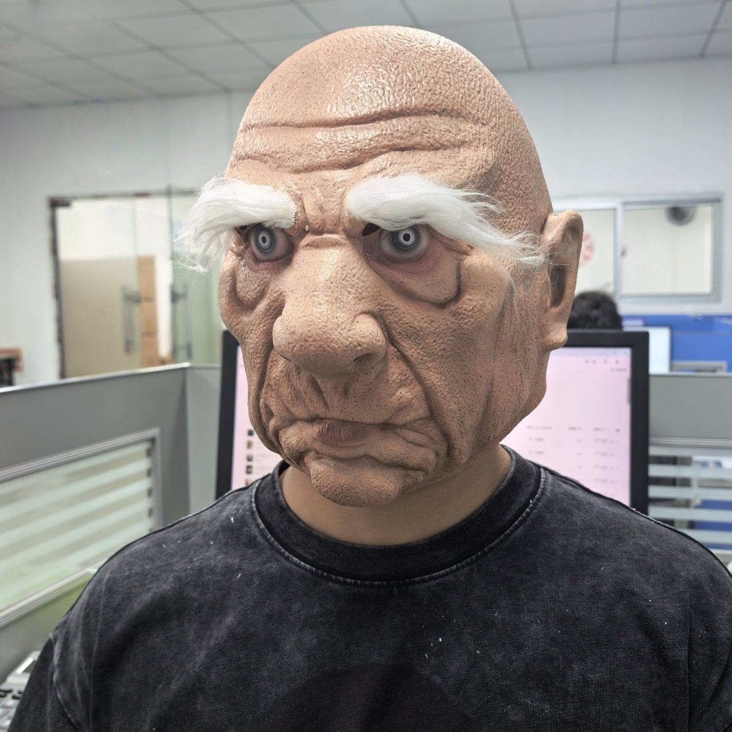 Realistic Rubber Old Man Mask with White Eyebrow Angry Full Head Prop for Halloween Party Costume Accessory