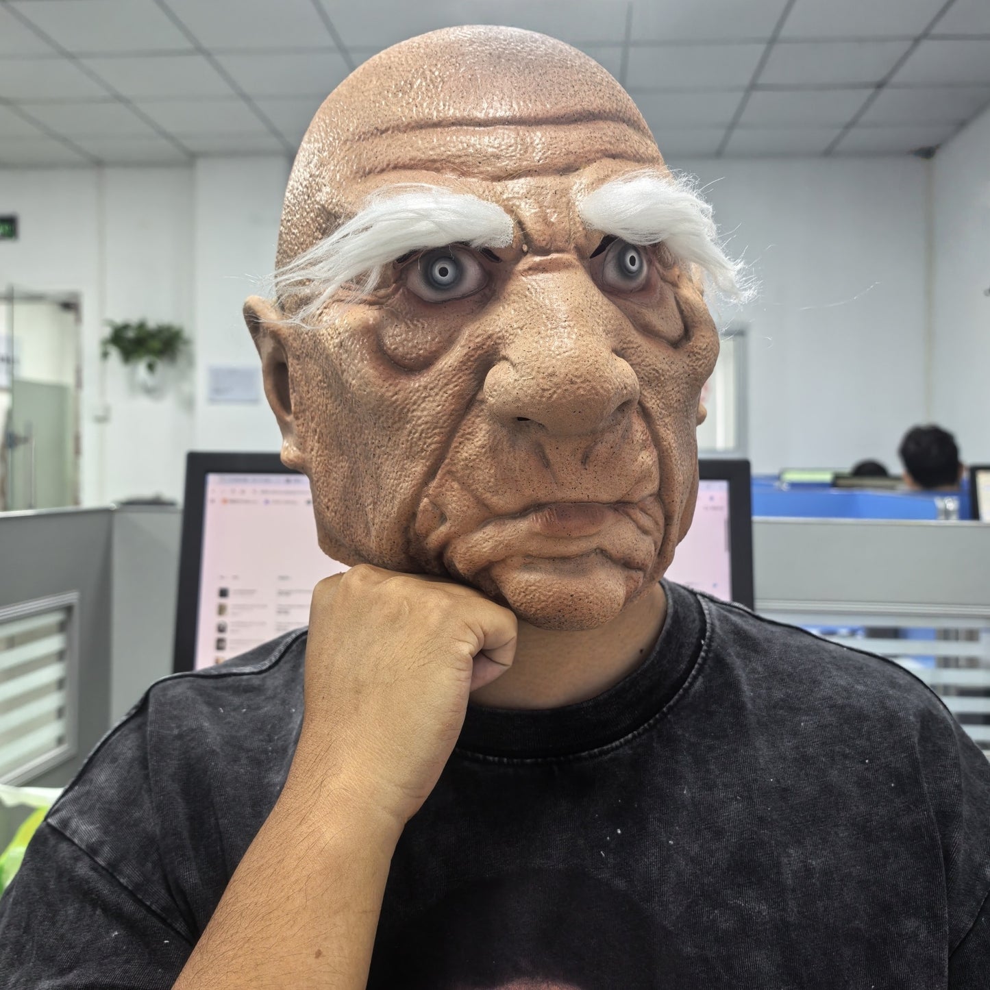 Realistic Rubber Old Man Mask with White Eyebrow Angry Full Head Prop for Halloween Party Costume Accessory