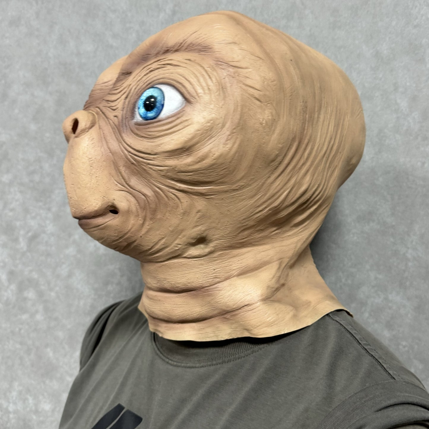 Adult Full Head ET Alien Blue Eyes Rubber Mask Funny Halloween Cosplay Costume Accessory