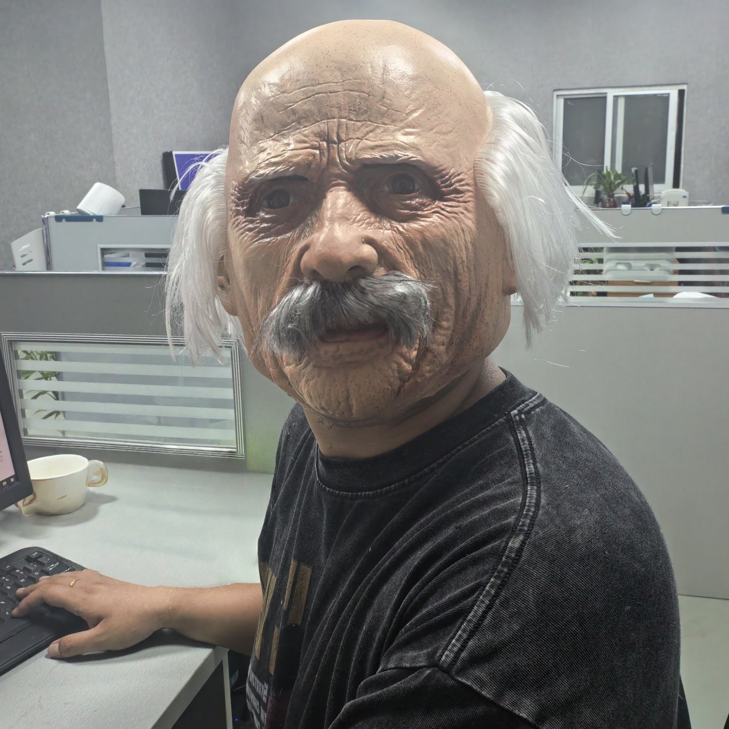 Adult Full Head Bald Old Man Mask with White Hair for Celebrity Party Cosplay Accessory Grandpa Costume with Wig and Beard